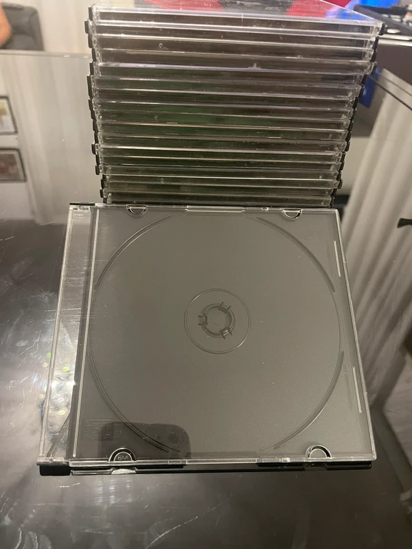 18 custodie cd rigide fine fondo nero