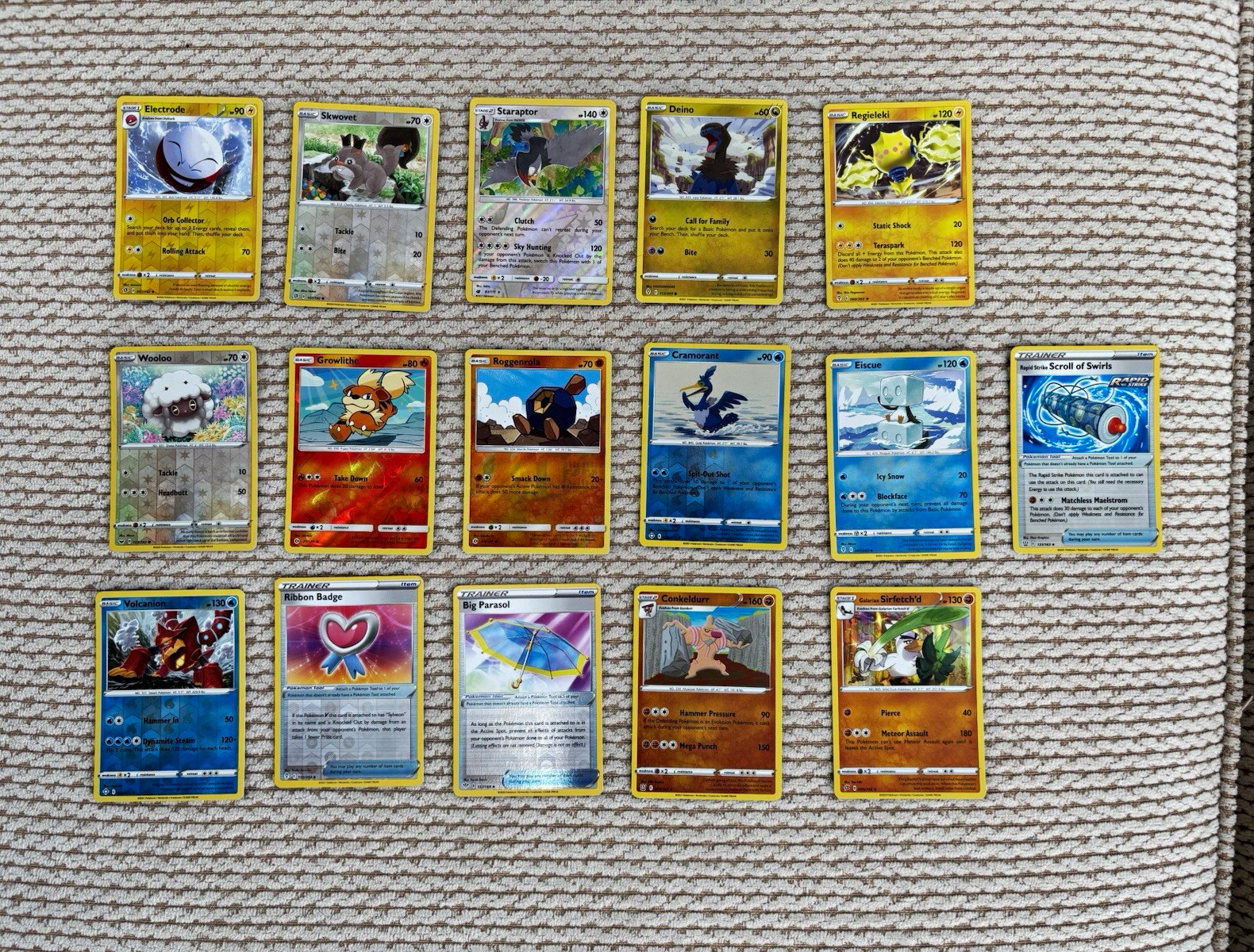 Lotto 16 carte Pokémon TCG Spada e Scudo Epoca: Holos e Reverse Holos