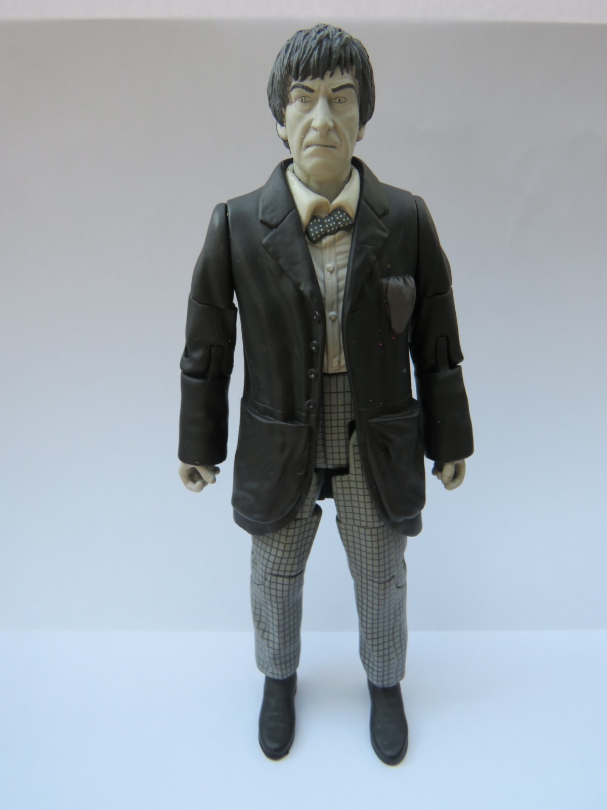 FIGURA DOCTOR WHO * BIANCO E NERO 2° DOTTORE * Tomba dei Cybermen SDCC