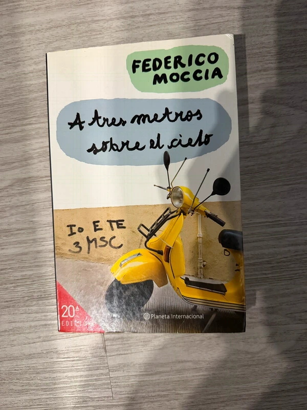 A tres metros sobre el cielo