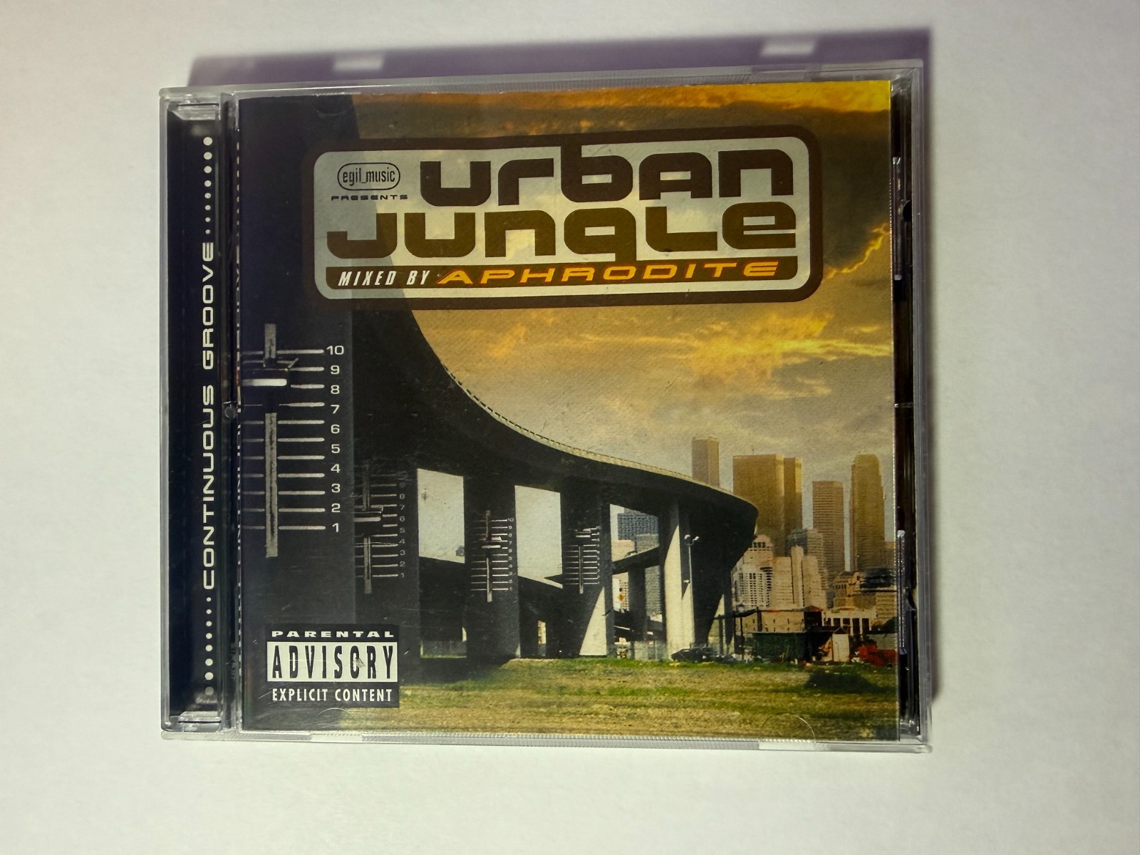 Aphrodite & Various – Urban Jungle (CD, 1999, Priority Records) MINT