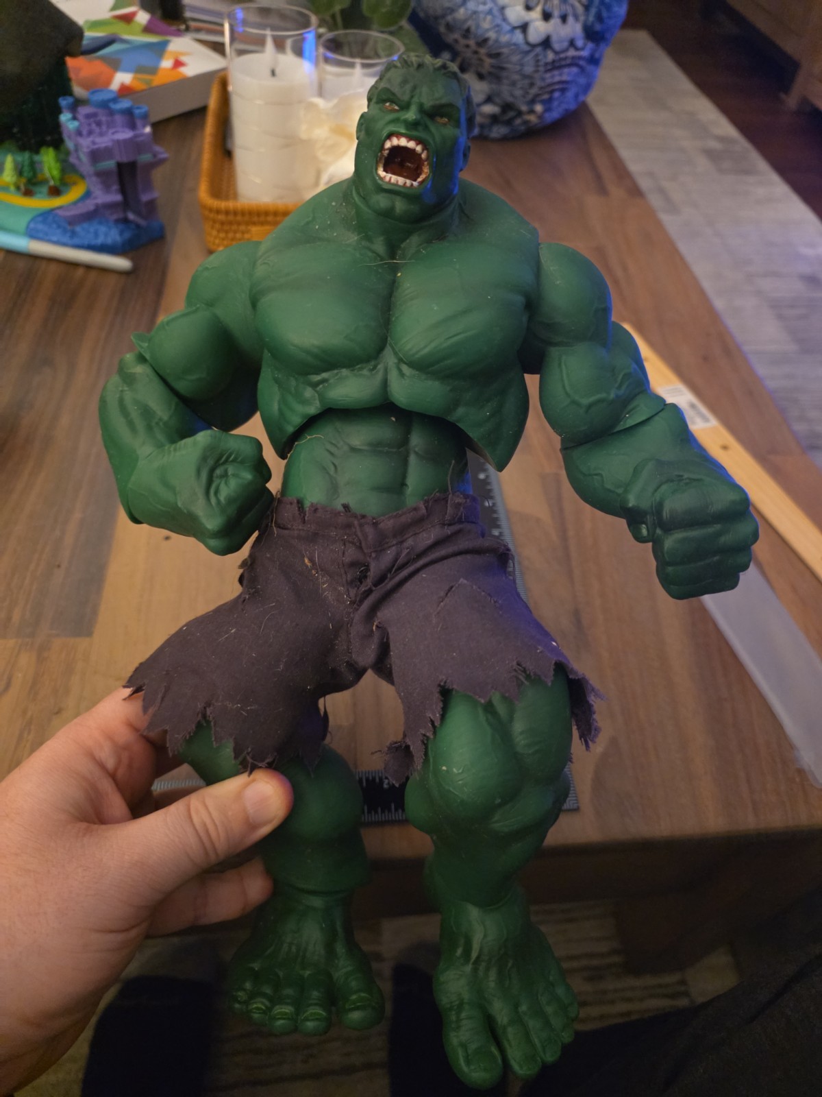 Marvel The Incredible HULK 13” Poseable Action Figure 2003 Toy Biz Purple Pants