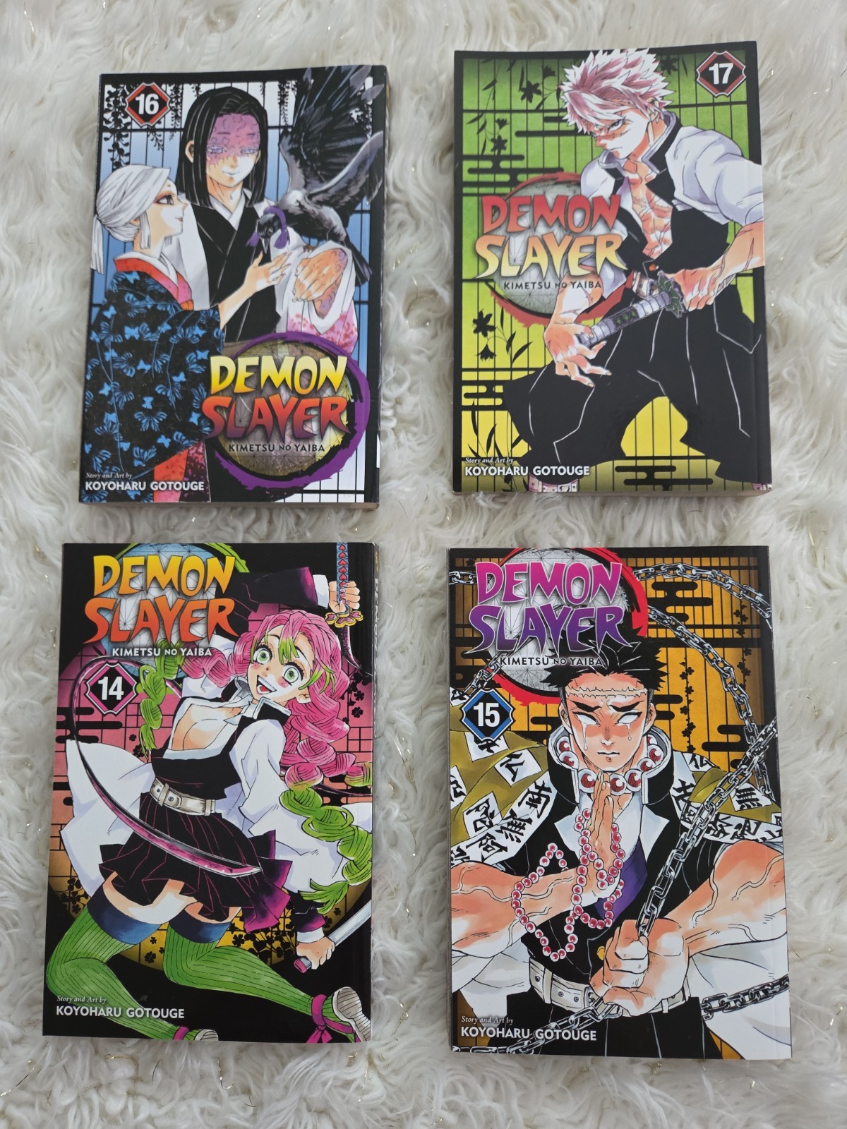 Lotto 4 volumi manga Demon Slayer 14 15 16 17 fumetti tascabili inglesi