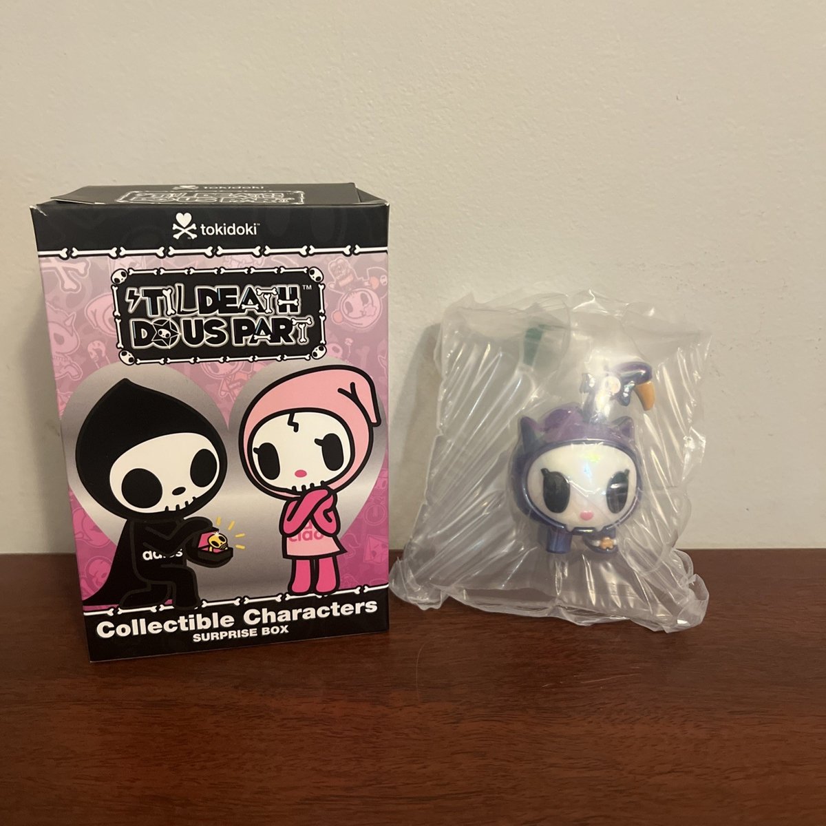 2026 Tokidoki Til Death Do Us Part Skeletrina Scatola Metallizzata Aperta