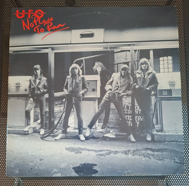 Album vynile 33t UFO-No place to run press Fr 1980