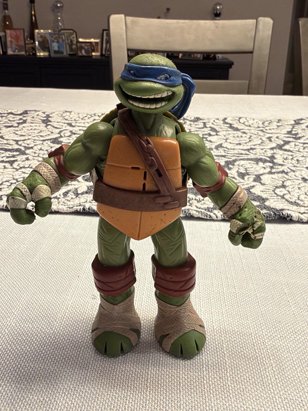 Teenage Mutant Ninja Turtles Leonardo action figure