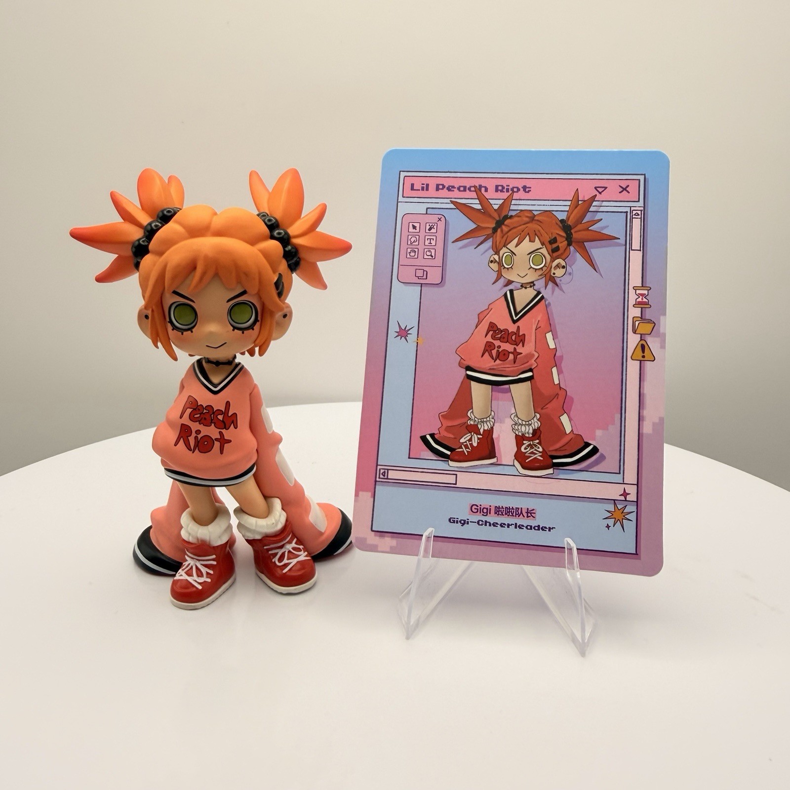 POP MART x Lil Peach Riot: Caricamento in corso! Scatola cieca serie - Gigi Cheerleader