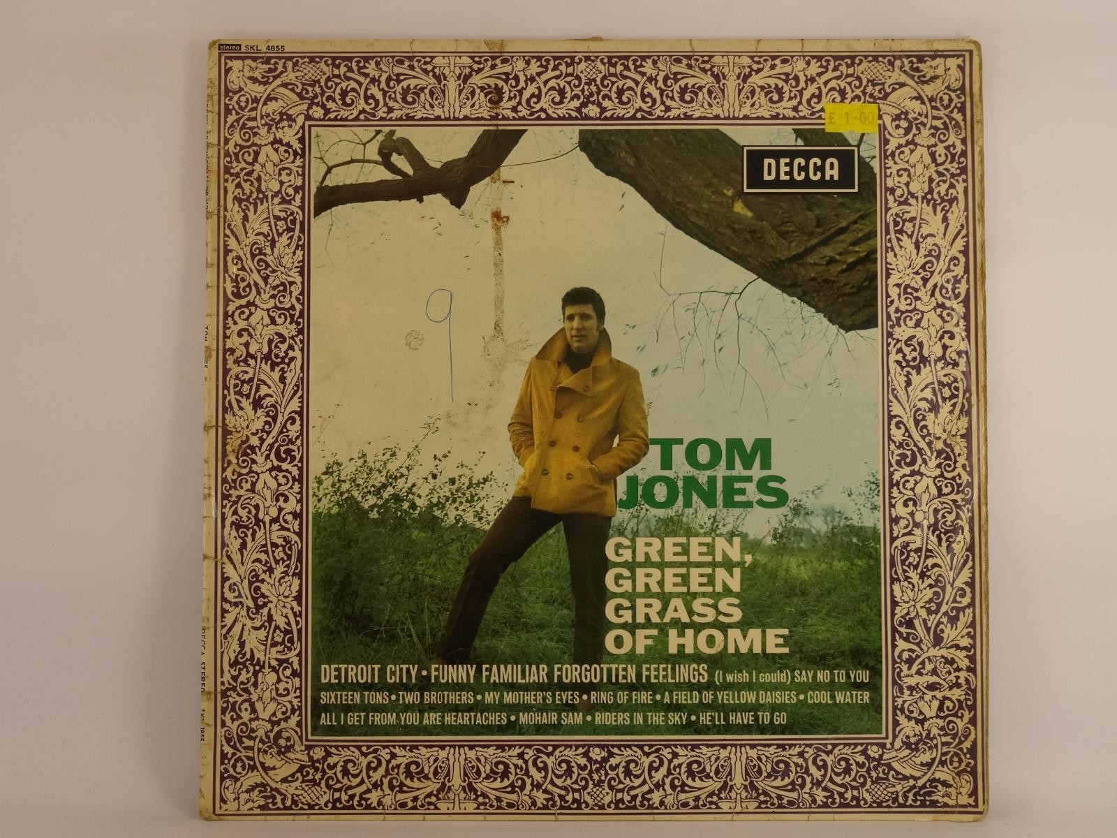 TOM JONES THE VERY BEST OF TOM JONES (349) 18 Track LP plus Picture Sleeve EMI