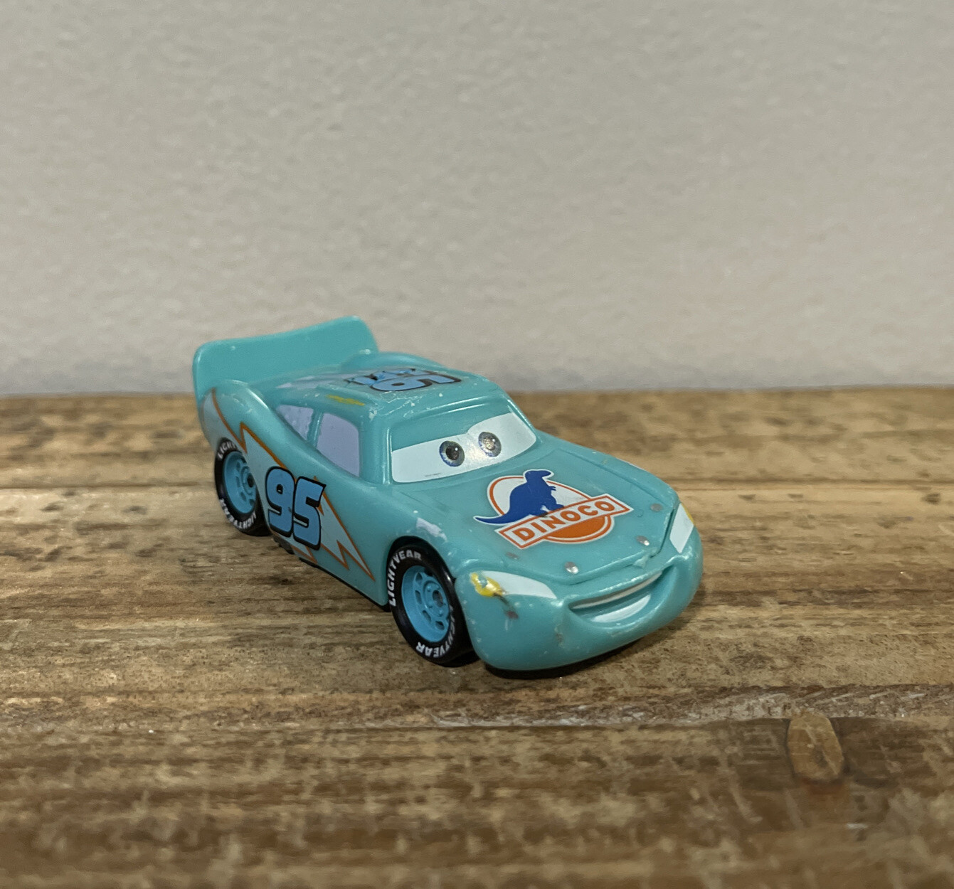 Mattel Disney Pixar Cars Color Changers Dinoco McQueen 2 Paint Jobs In 1 2