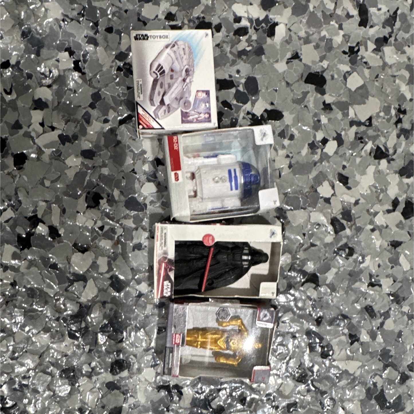 Star Wars R2-D2 Darth Vader C-3PO figure e set scatola giocattolo Millennium Falcon