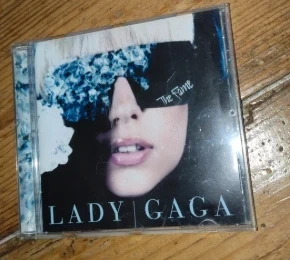 Album -Lady gaga : The fame