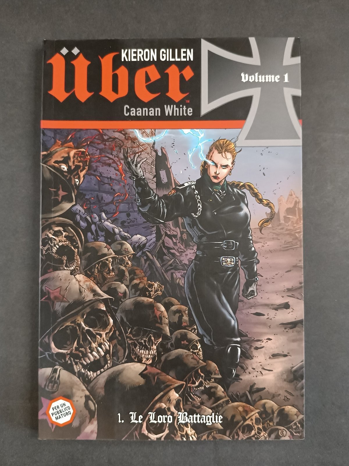 Fumetto UBER Le Loro Battaglie n. 1 - Panini Comics