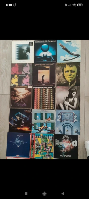 Lot 18 vinyles 33t