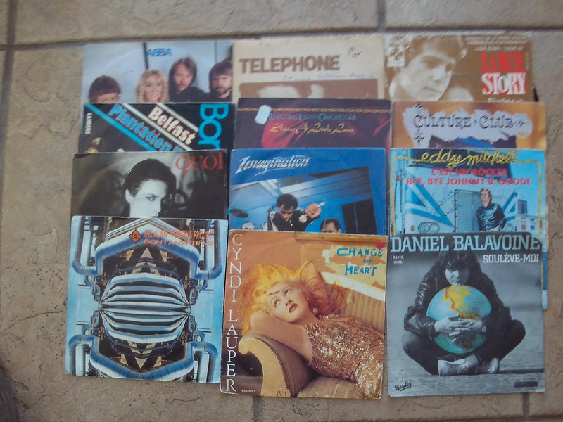 48 Vinyls 45T  Années 1970 - 1980  Lot N° 1