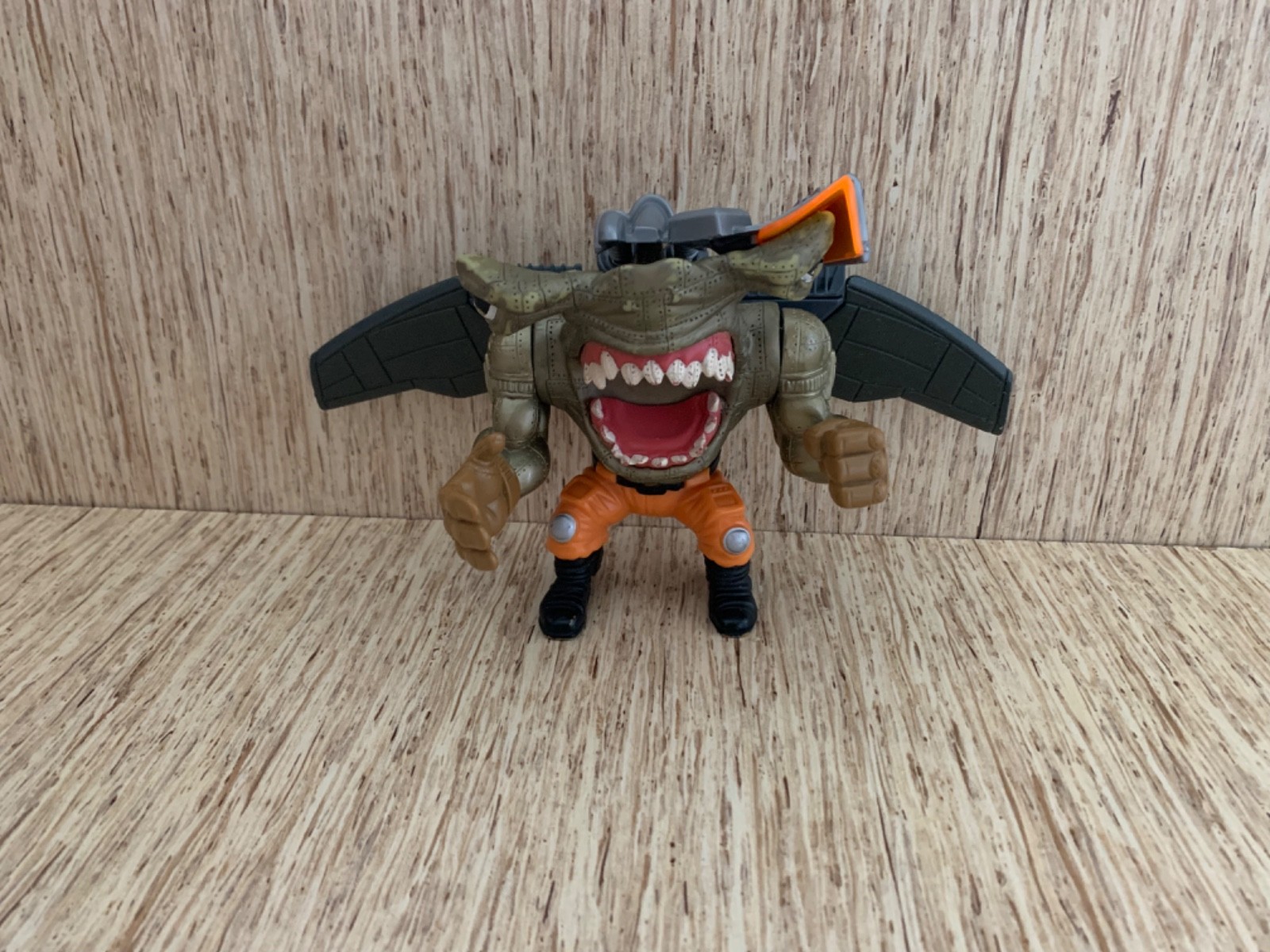 Vintage 1995 Mattel Street Sharks Hammerhead Jet Pack Jab Action Figure COMPLETE