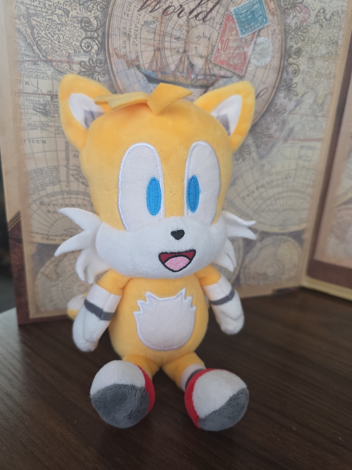 Sonic the hedgehog tails plush 9.5 " Kidrobot Phunny miles prower T2