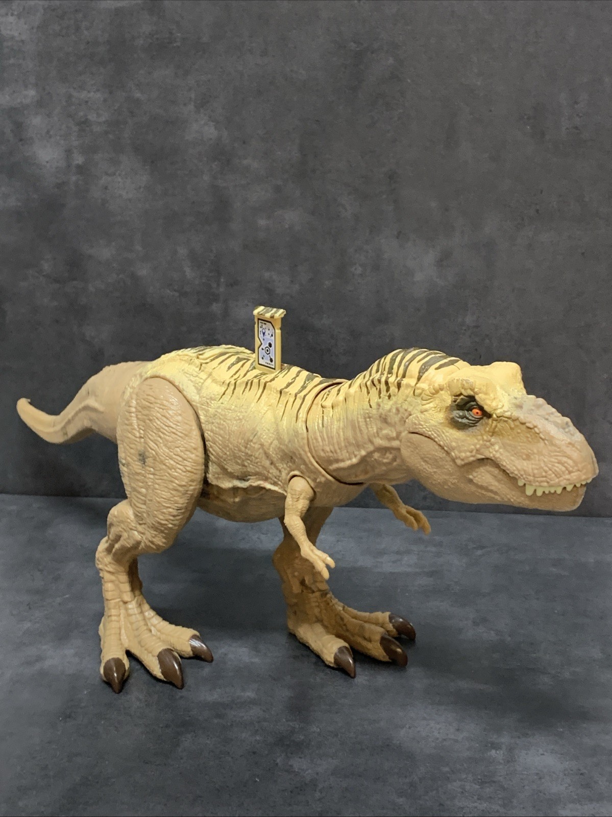 Jurassic World Dino Trackers Hunt N Chomp Tyrannosaurus Rex 20" lungo Mattel