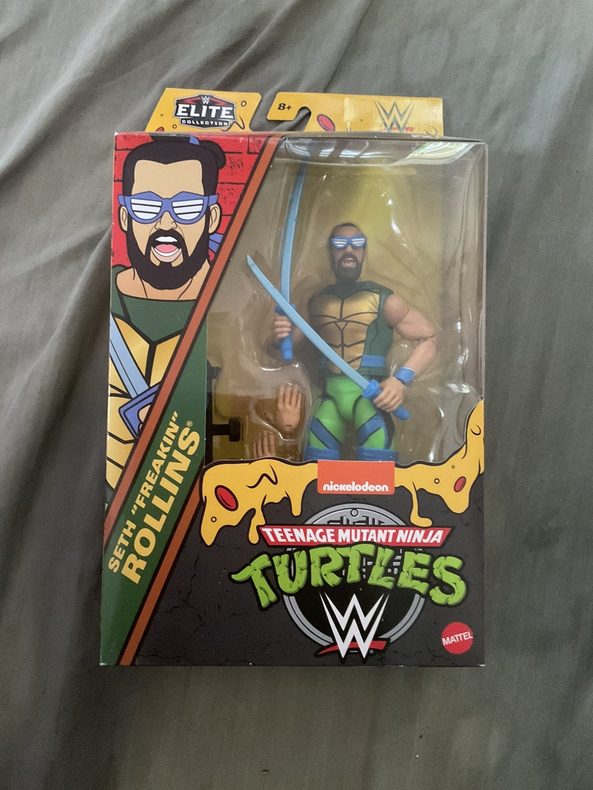 TMNT Seth 'Freakin' Rollins Figura con Spada, Mani WWE Elite