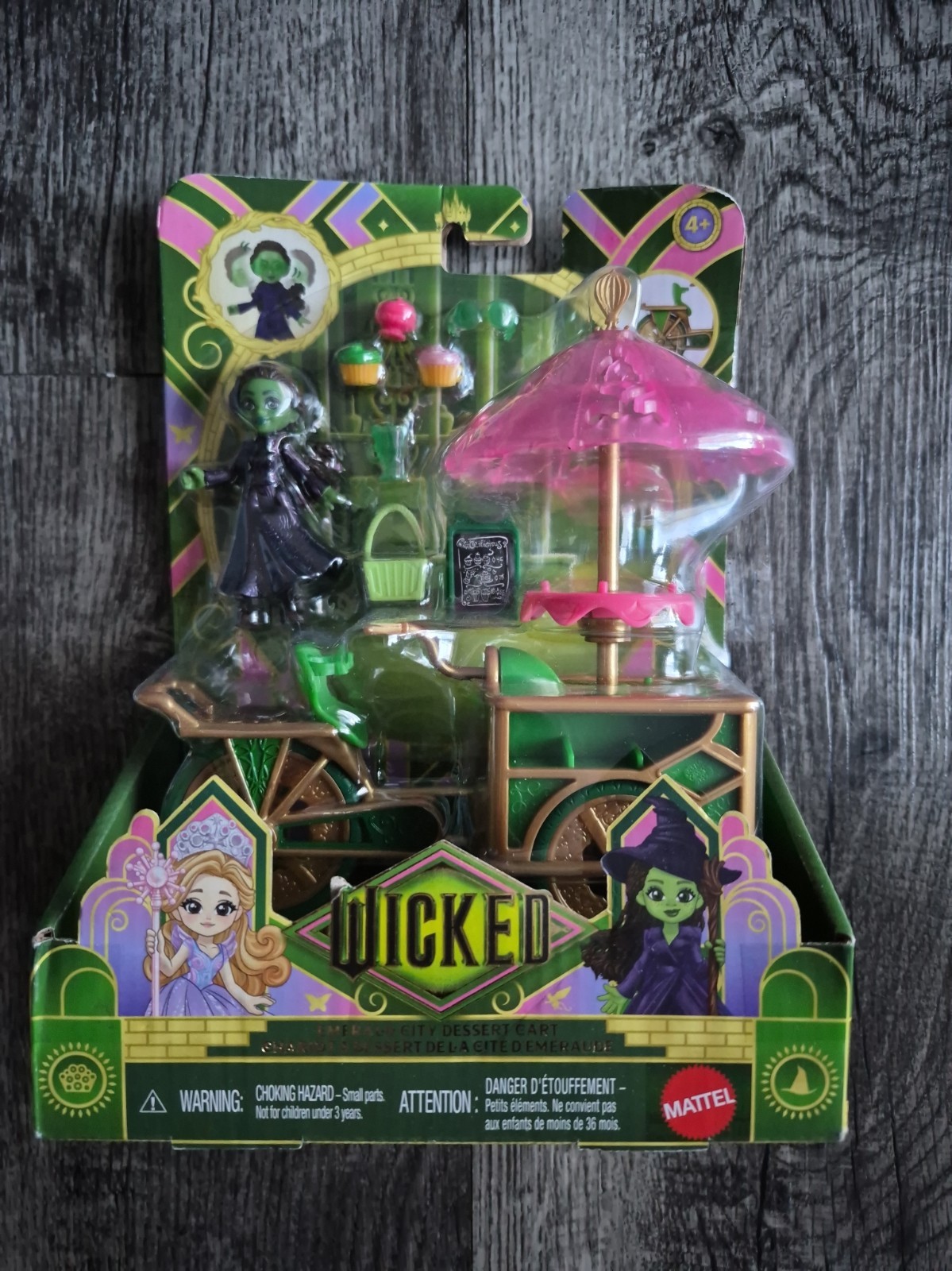 Polly Pocket Collectors Edition Wicked emerald city dessert cart New