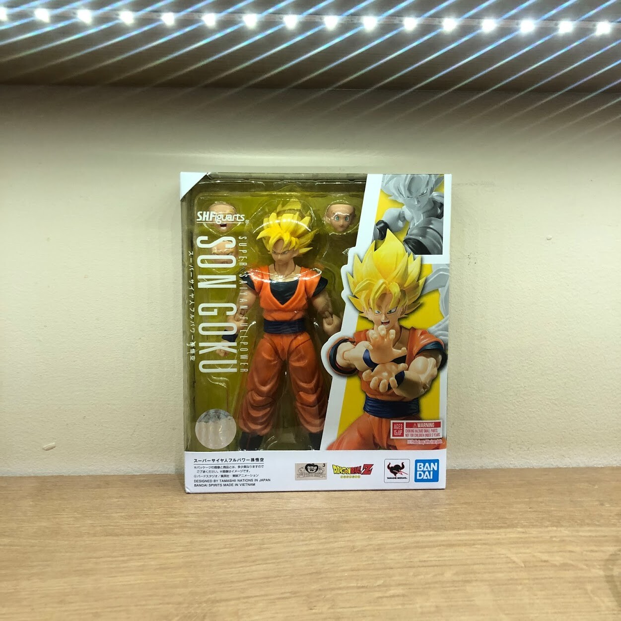 ACTION FIGURE BANDAI SH FIGUARTS SUPER SAIYAN SON GOKU DRAGONBALL Z ORIGINALE 