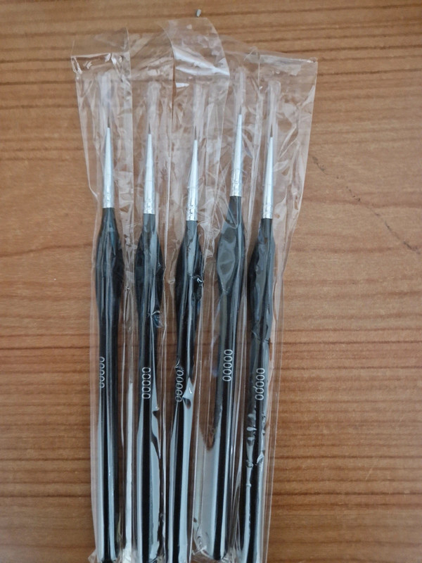Confezione 5 pennelli extra fine misura 00000