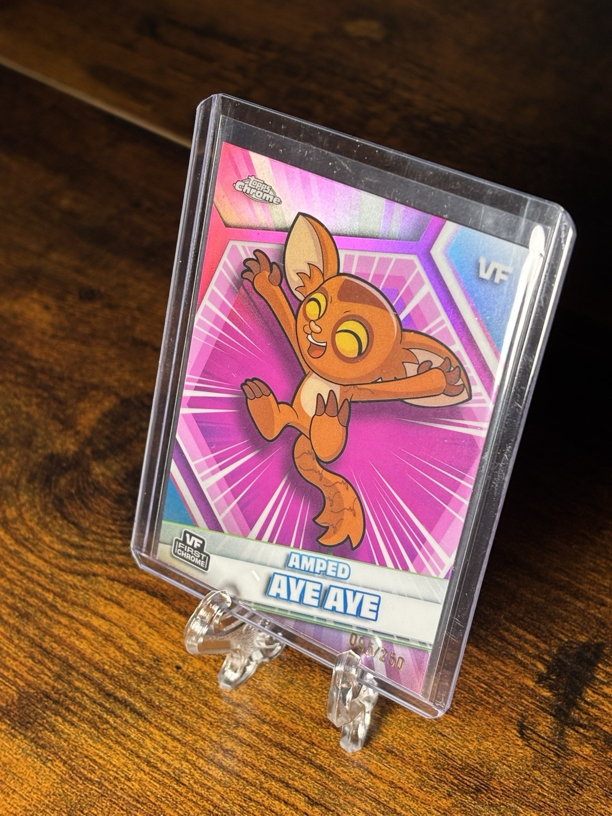 Topps Chrome VeeFriends #20 Amped Aye Aye /250
