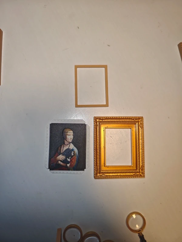 Zuru mini brands masterpieces - Lady with an Ermine spoof