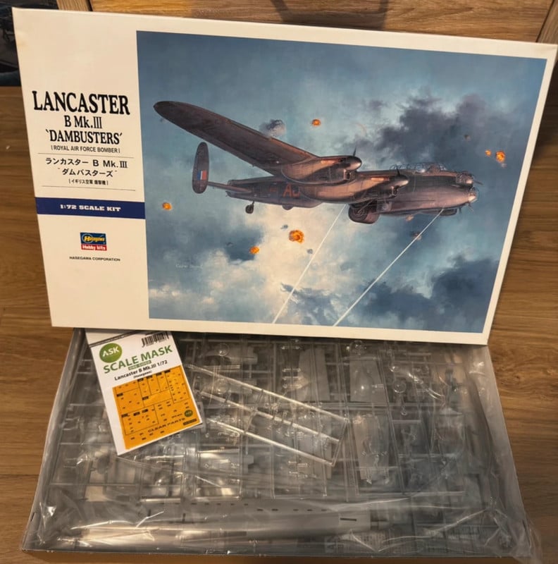 Hasegawa Lancaster B Mk.III “Dambusters” 1/72+ASK