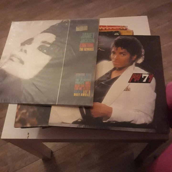 Lot de disques vinyles 33 tours et maxi 45 tours années 80