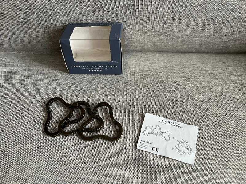 Célèbre jeu de casse-tête « Nœud celtique »
