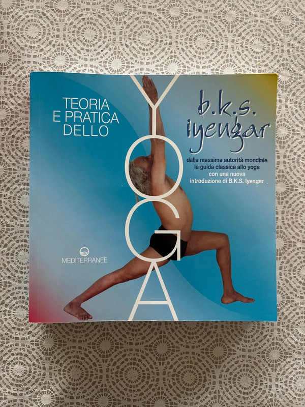 Libro Teoria e pratica dello Yoga Iyengar