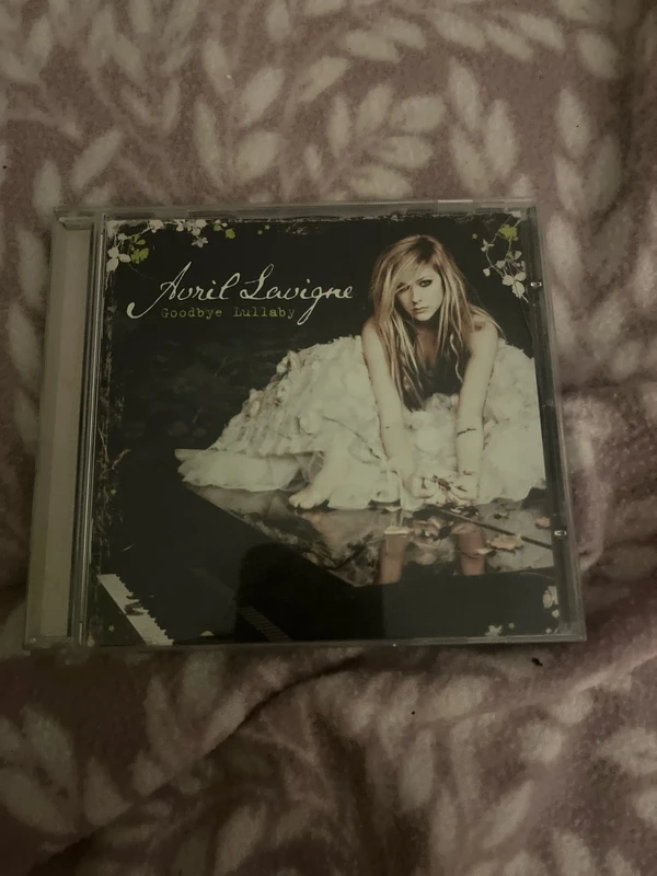 Avril Lavigne - goodbye lullaby