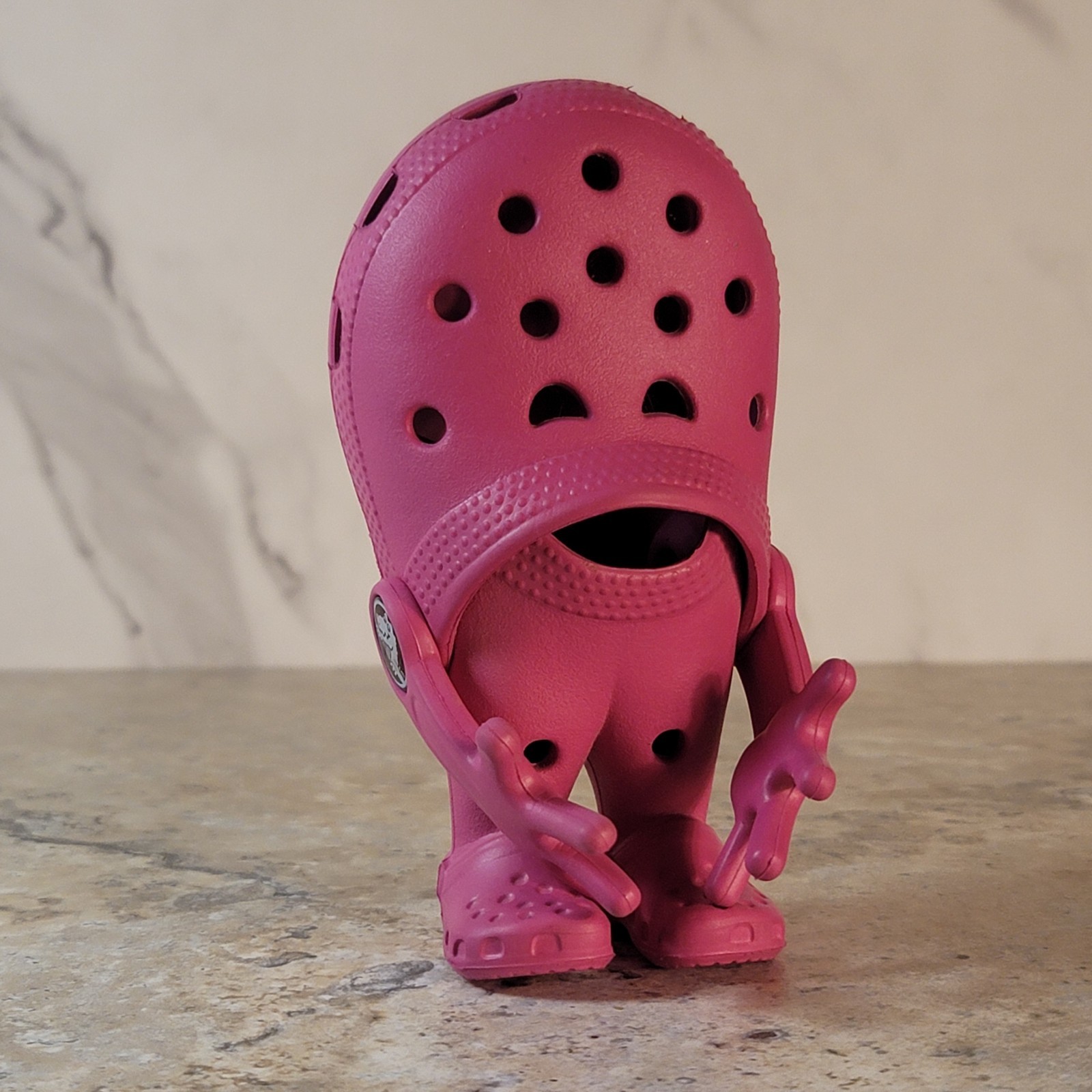 CROCS PINK CROCS GUY CROSLITE COLLECTION FIGURINE