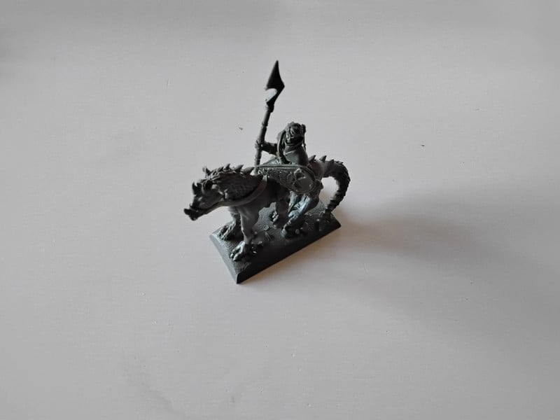 Fenryll OOP chevalier elfe noir sur dragopode.