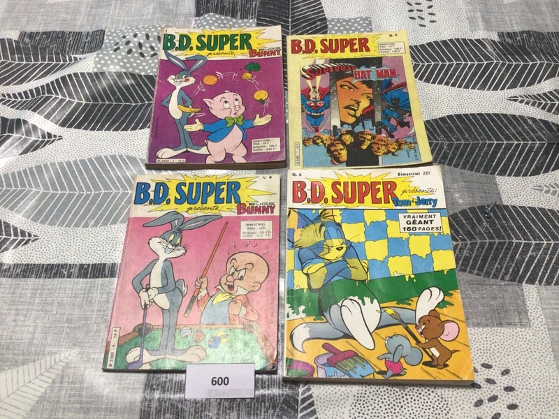 Lot de 4 BD : B.D super ( 600)