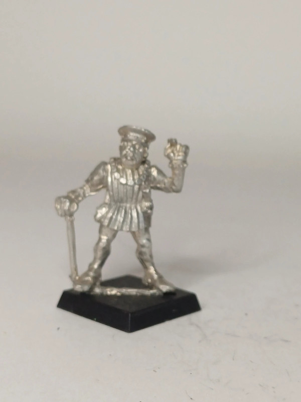 Marauder Miniatures CZ 8 - Burgomeister with Staff (1989) Citadel Oldhammer