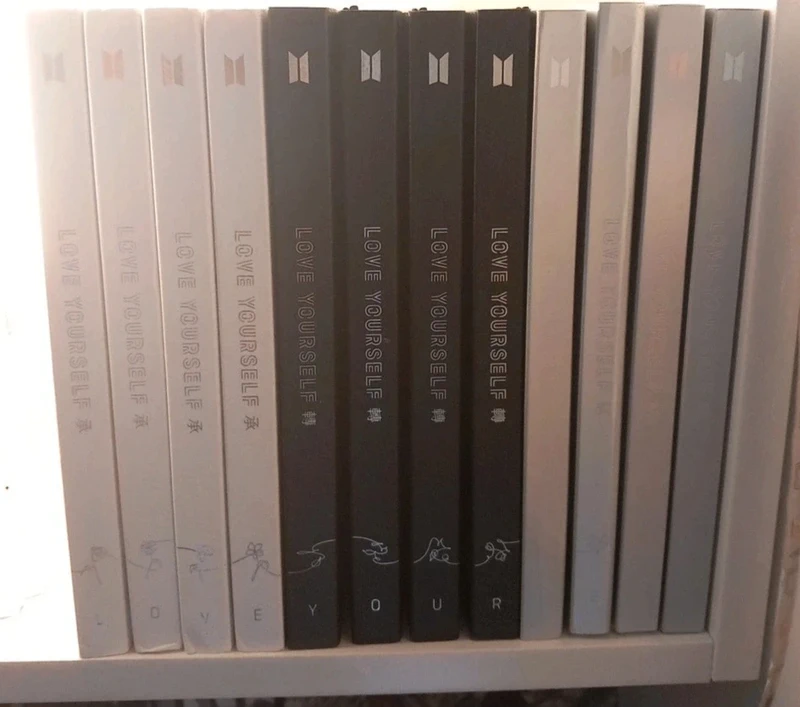 URGENT vente de la collection entière ' love yourself '