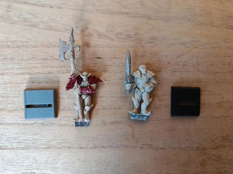 Warhammer lot de deux vampires metal