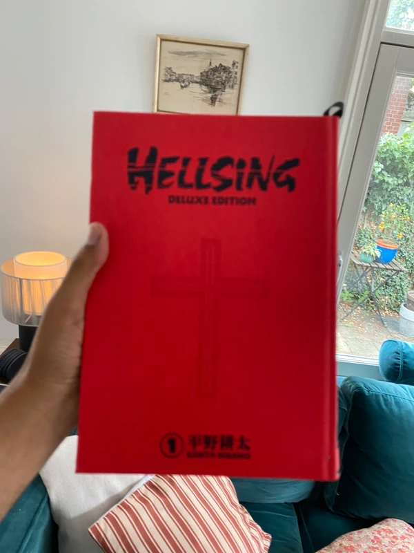 Hellsing Deluxe Edition : volume 1