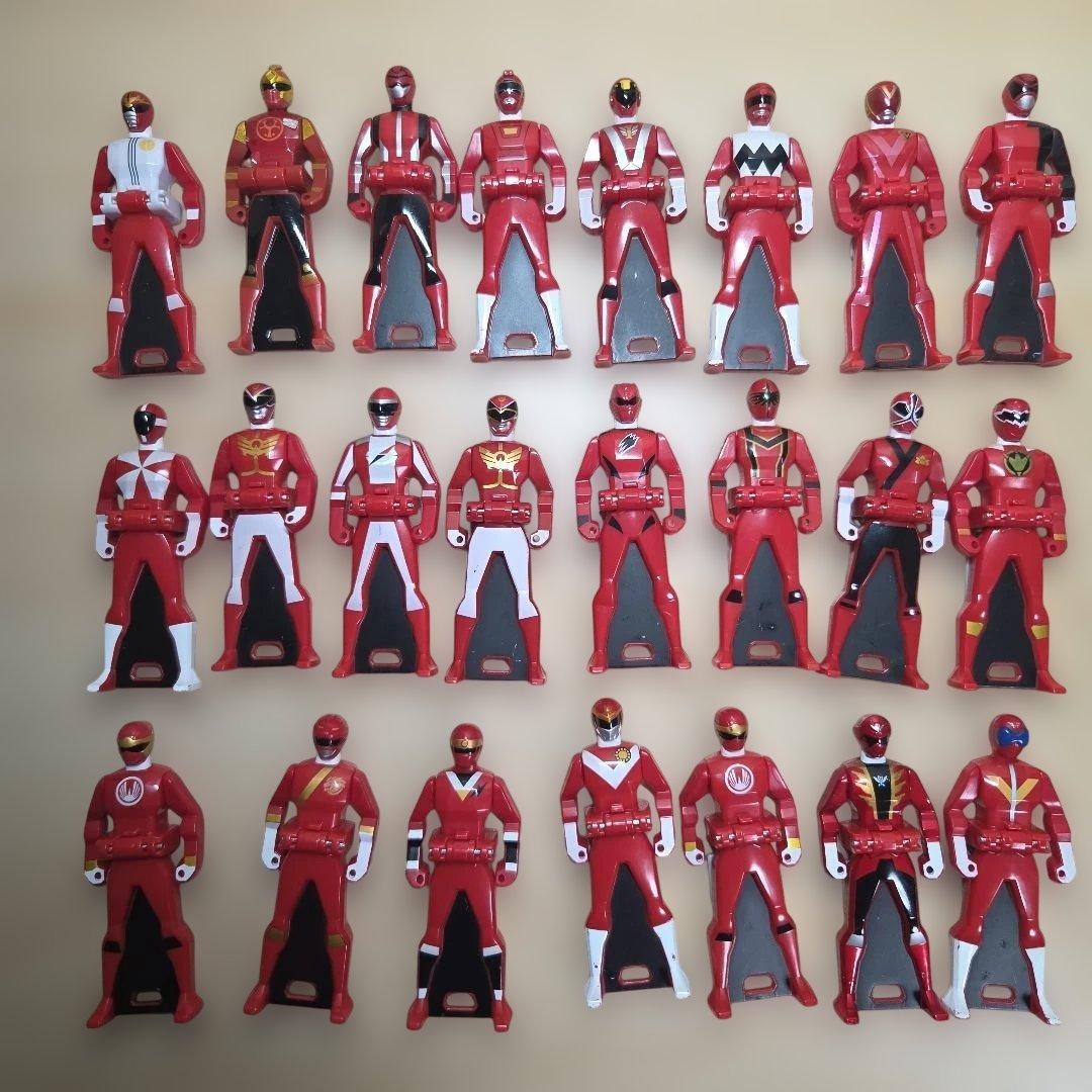 BANDAI Super Sentai Ranger Key Set Giocattolo 24pz Personaggio Oggetto da Collezione Usato