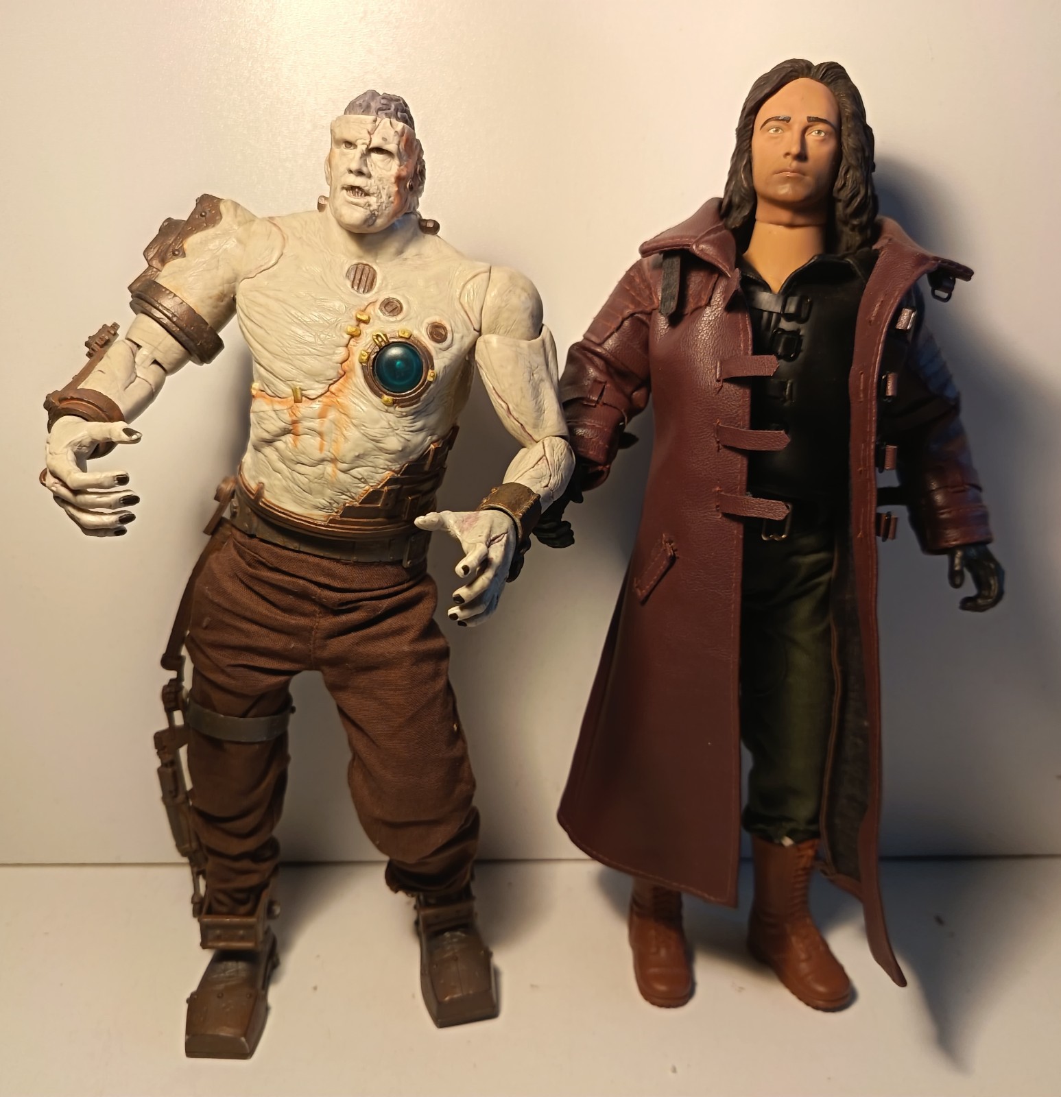 Gabriel Van Helsing And Frankenstein's Monster Action Figures Jakks Pacific 2004