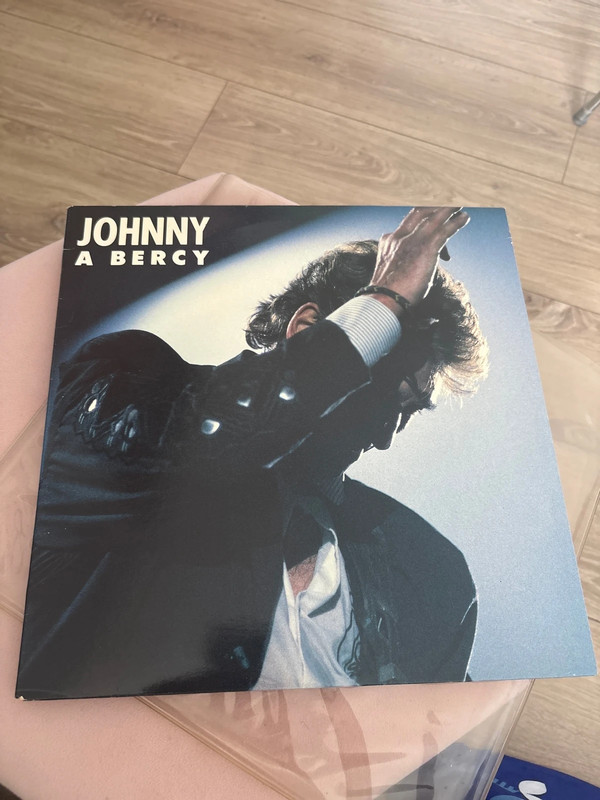 Vinyle 33 Tours Johnny Hallyday.