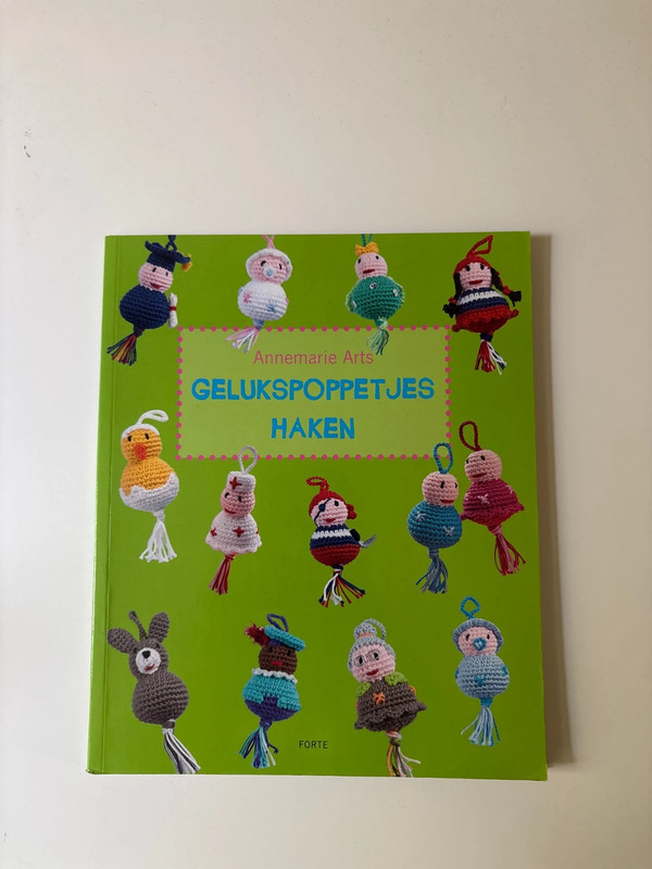 Annemarie Arts - Gelukspoppetjes haken.