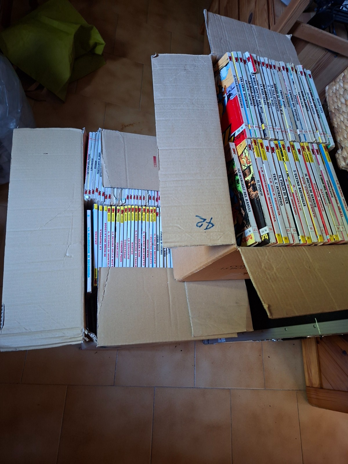 Raccolta di ristampe Tex, 400 volumi.