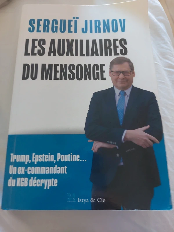Les auxiliaires du mensonge