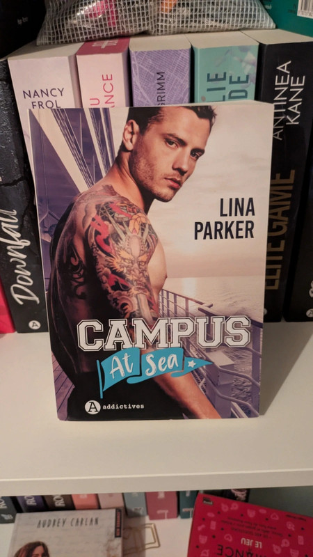 Romance Campus at sea de Lina Parker