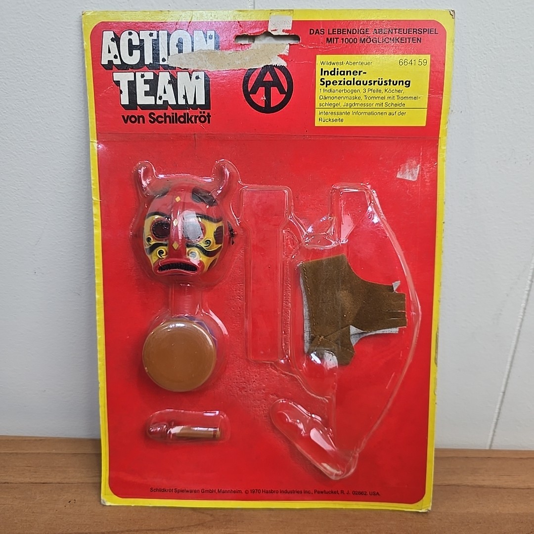 GI Joe Action Team Indian Equipment 1970 Hasbro Von Schildkrot **NOT COMPLETE**