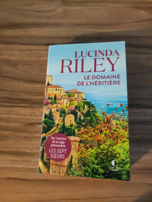 Lucinda Riley le domaine de l' héritıére Comme neuf
