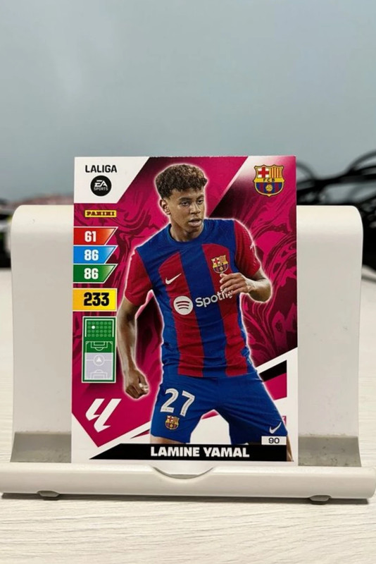 Carta Lamine Yamal Adrenalyn XL 23/24