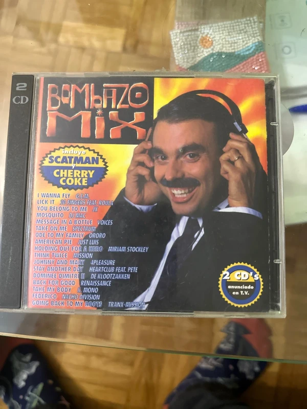 Doble CD recopilatorio bombazo Mix
